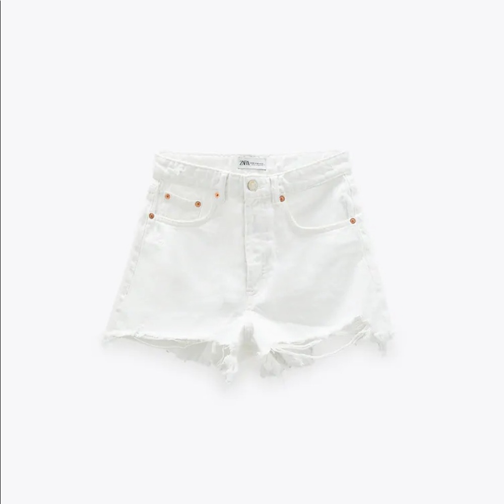 NWT Hi- Rise Frayed Denim Shorts
